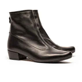 ARLINDA Smoke | Black Leather Boots