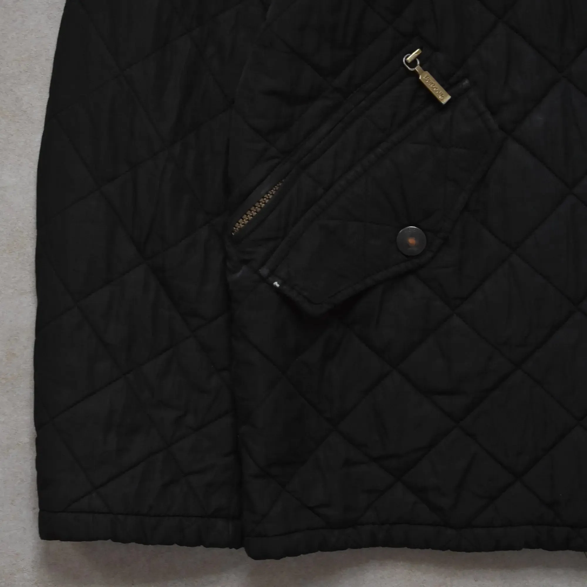 Barbour Corduroy Trimmed Guilted Black Jacket - M