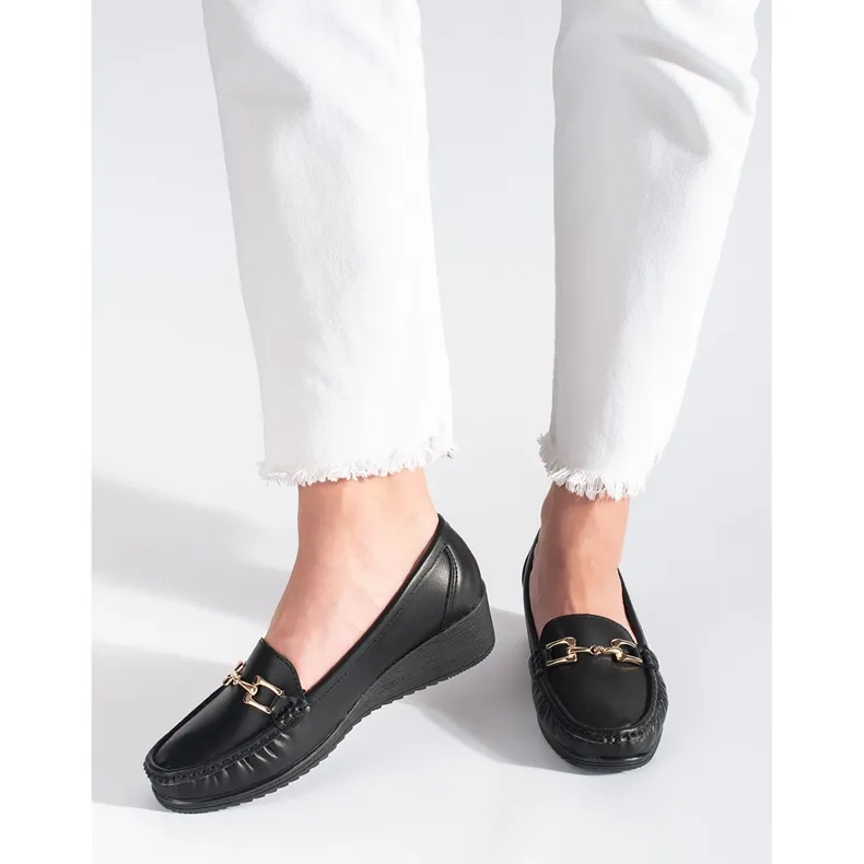 Black women's moccasins with buckle