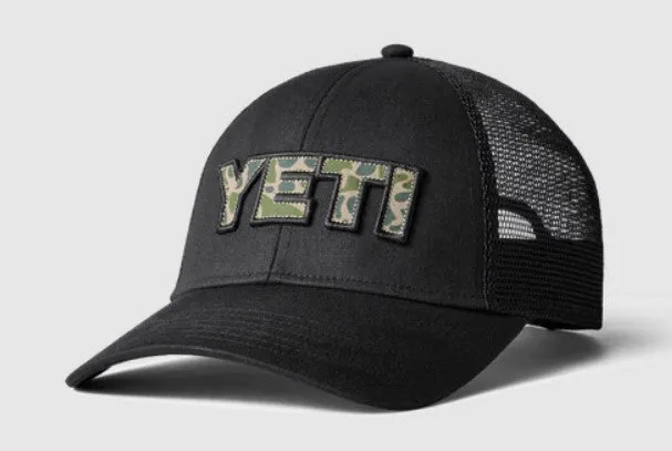 CAMO LOGO BADGE TRUCKER HAT