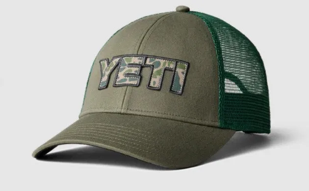 CAMO LOGO BADGE TRUCKER HAT