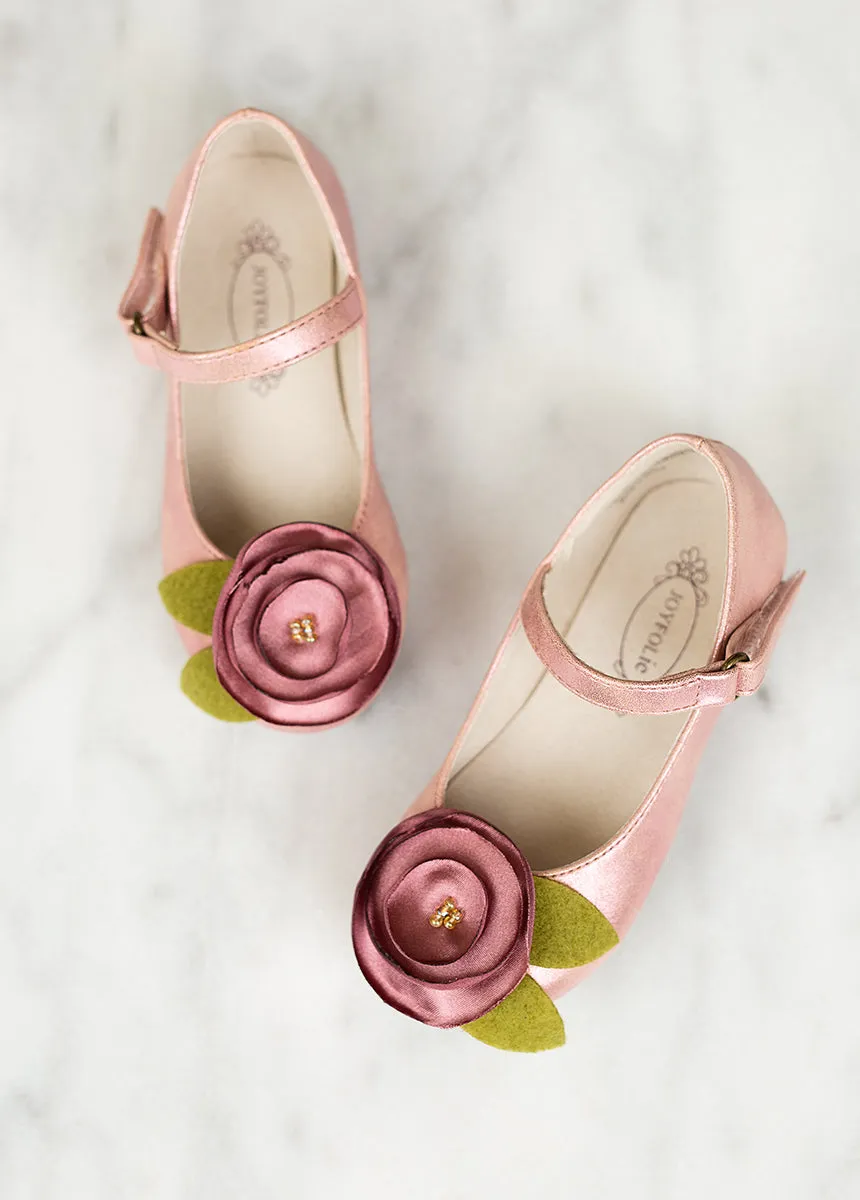 Charlotte Flat in Rose