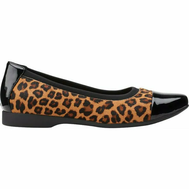 Clarks Women's Un Darcey Flat