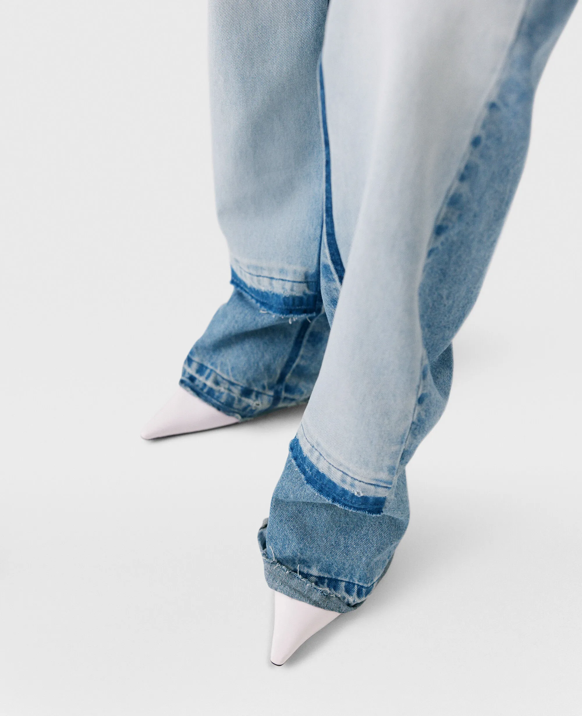 Contrast Panel Straight-Leg Jeans