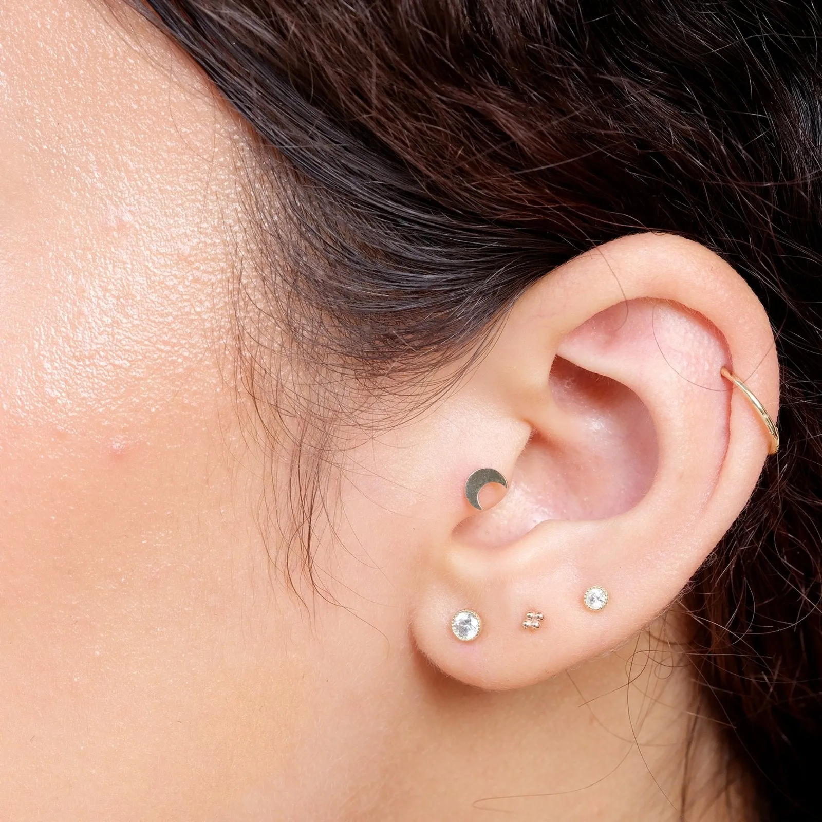 Moon-shaped Earring