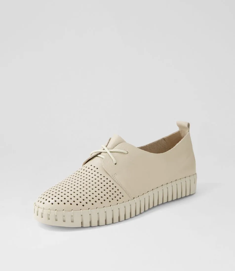 DJANGO & JULIETTE Huston Almond Leather Sneakers