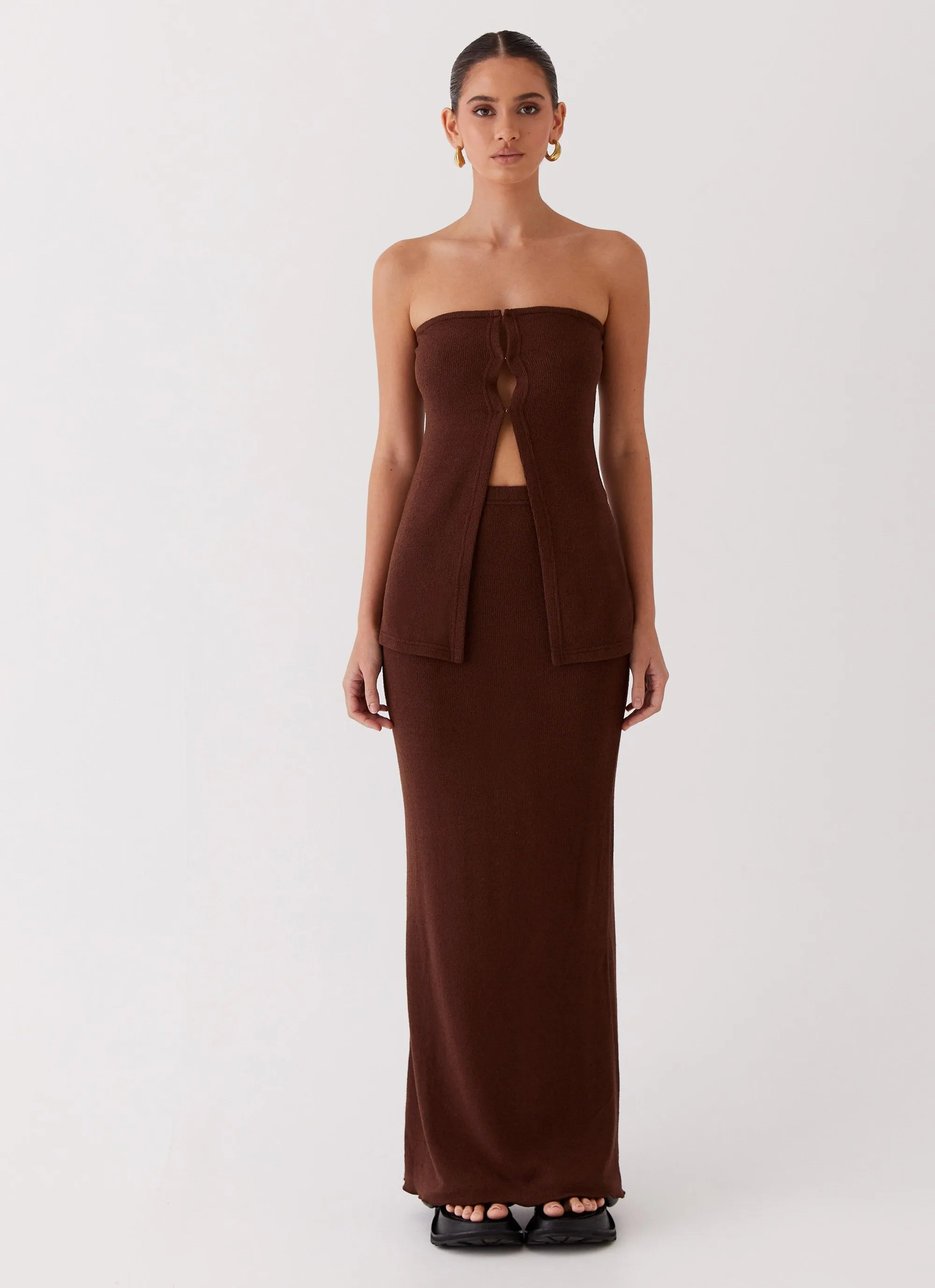 Elegant Knitted Maxi Skirt in Chocolate