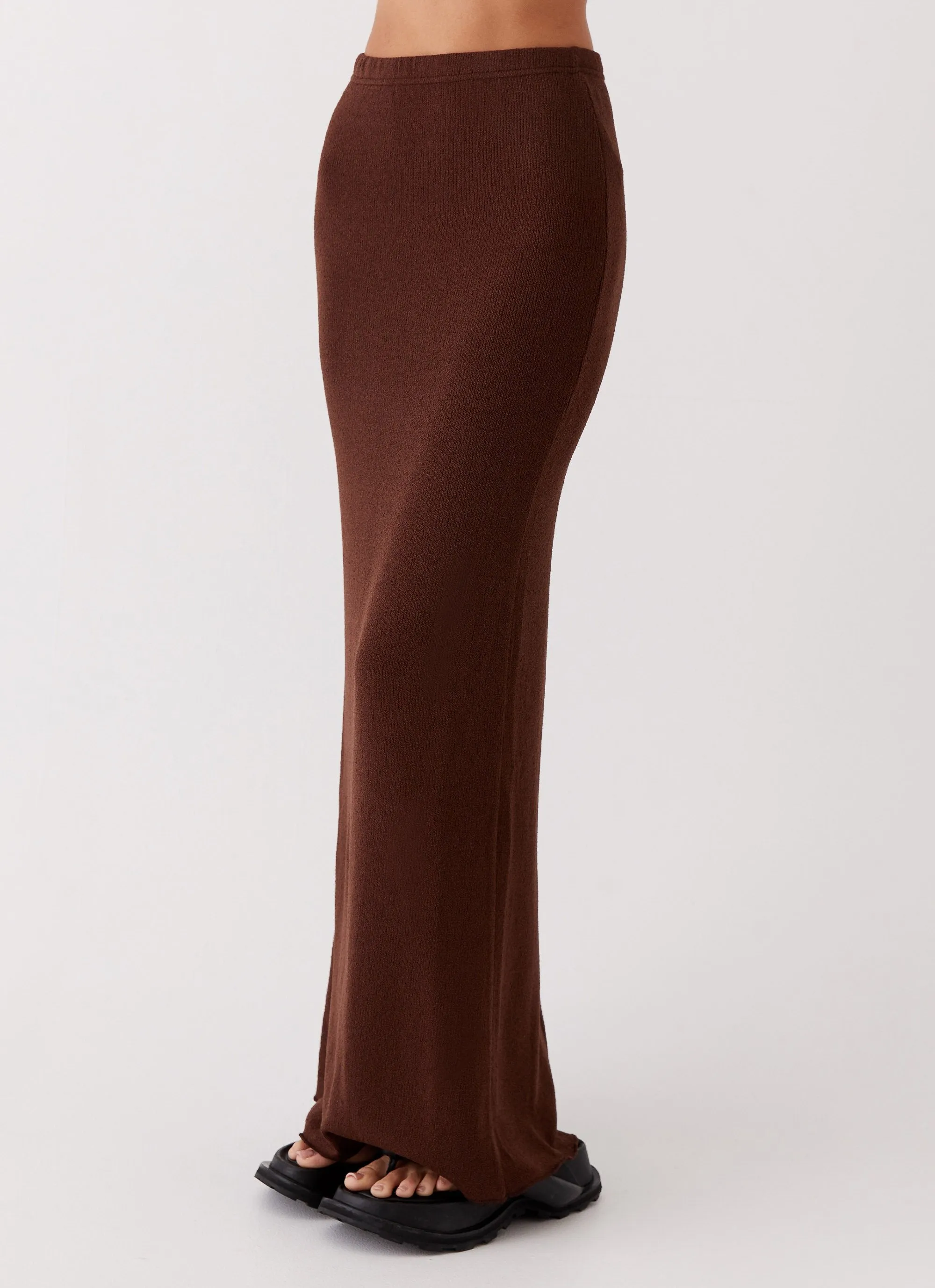 Elegant Knitted Maxi Skirt in Chocolate