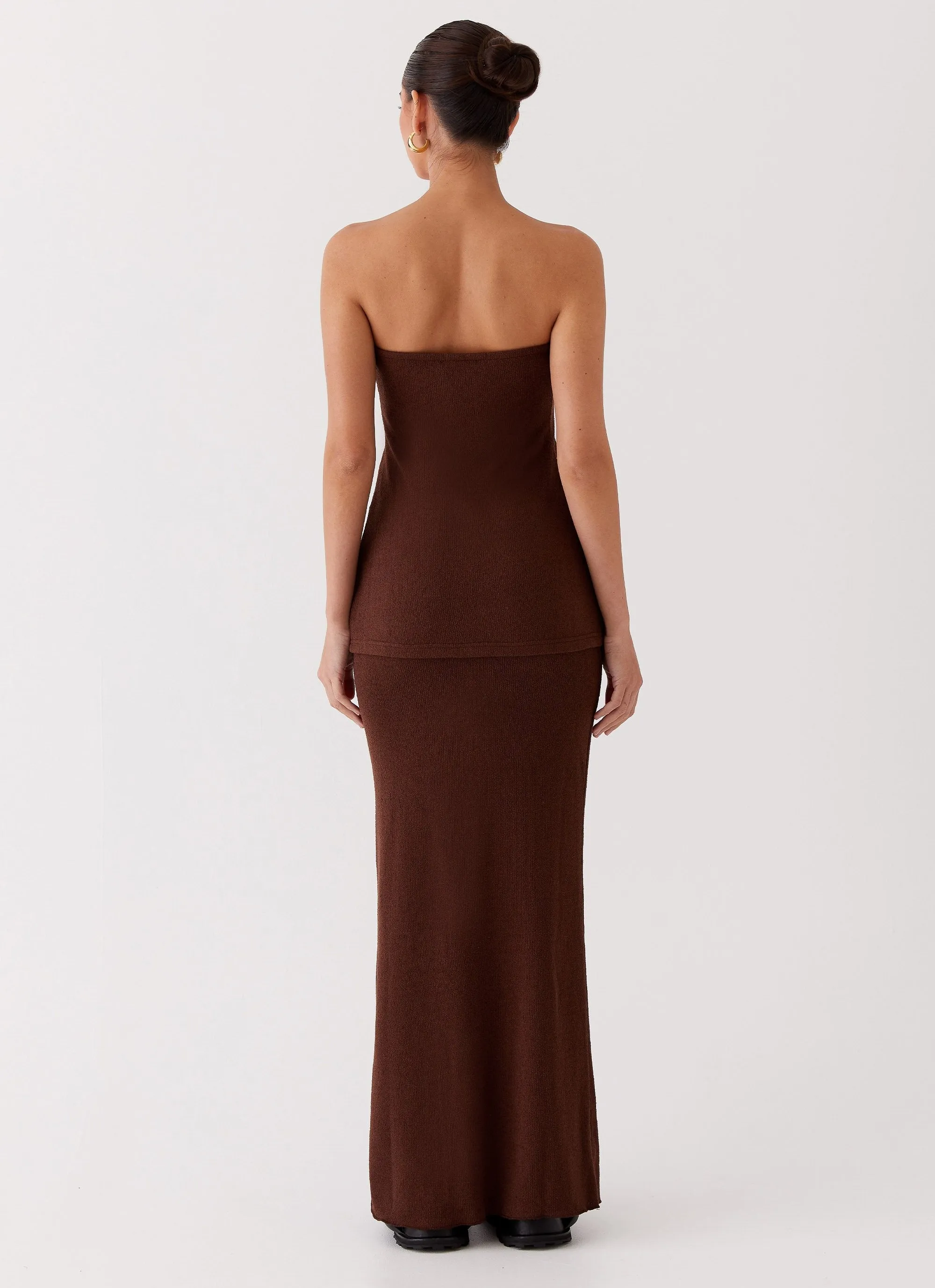 Elegant Knitted Maxi Skirt in Chocolate