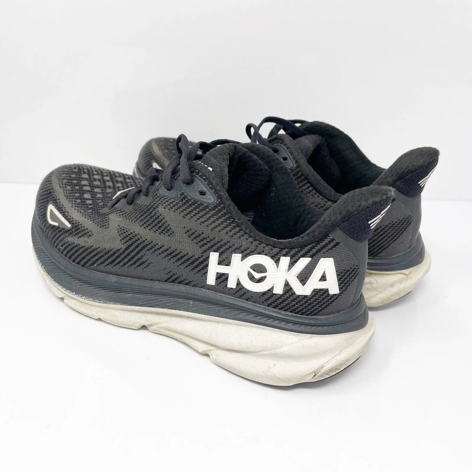 Hoka One One Womens Clifton 9 1132211 BWHT Black Running Shoes Sneakers Size 7 D