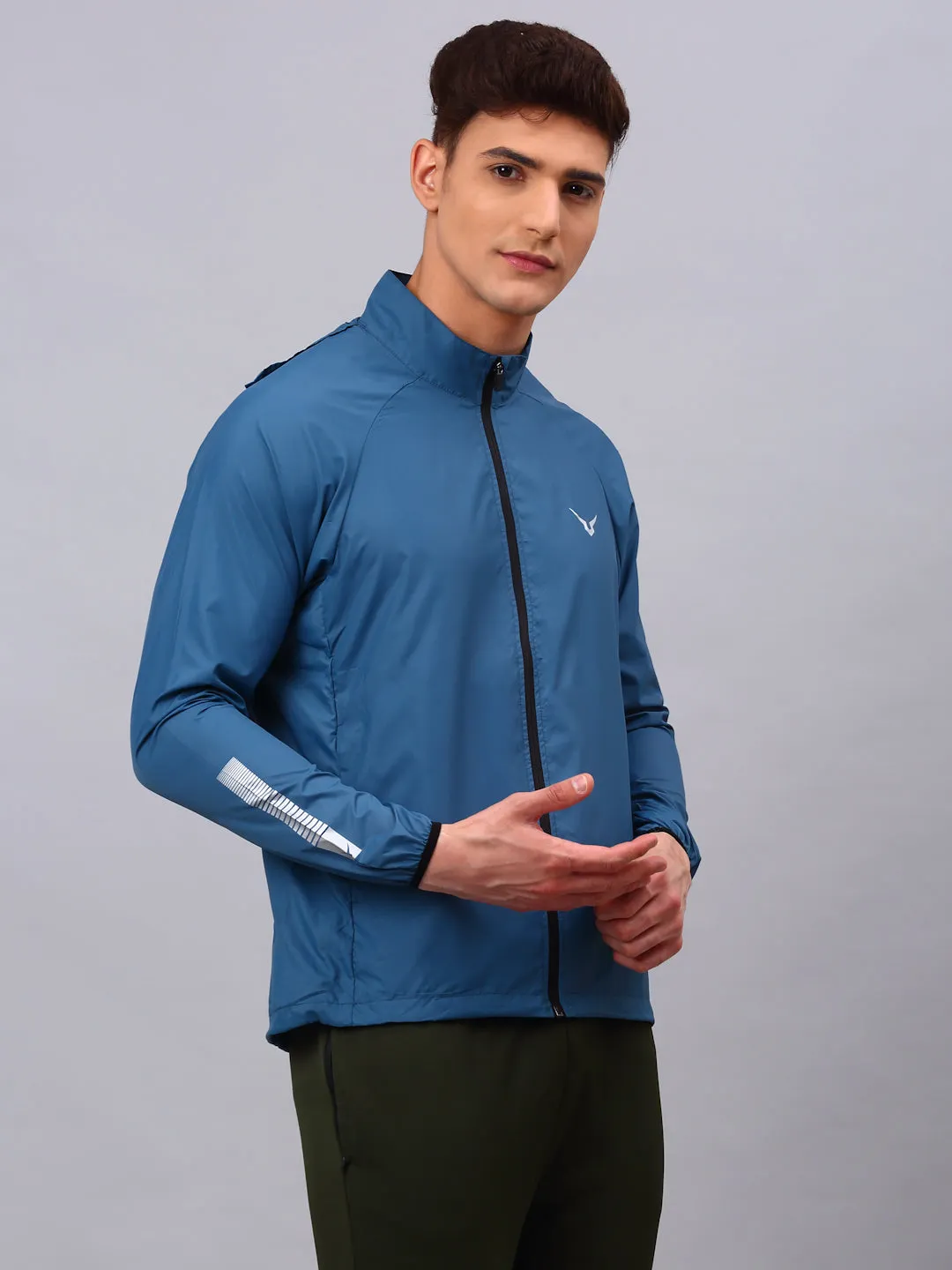 Invincible Men's Wind Runner Outdoor Jacket