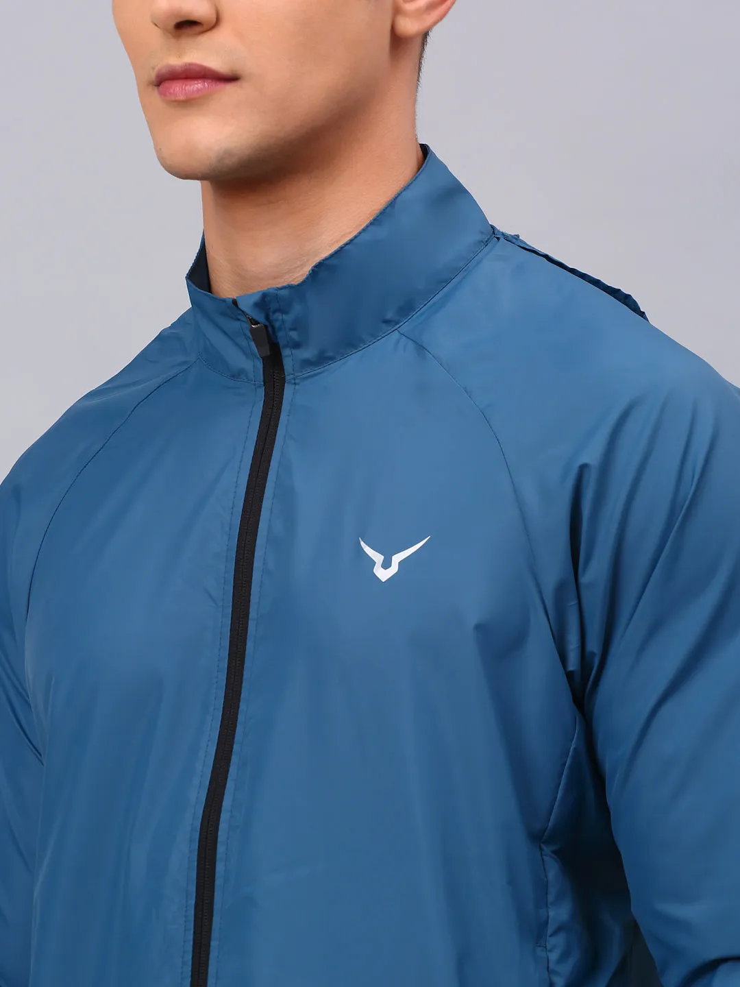 Invincible Men's Wind Runner Outdoor Jacket