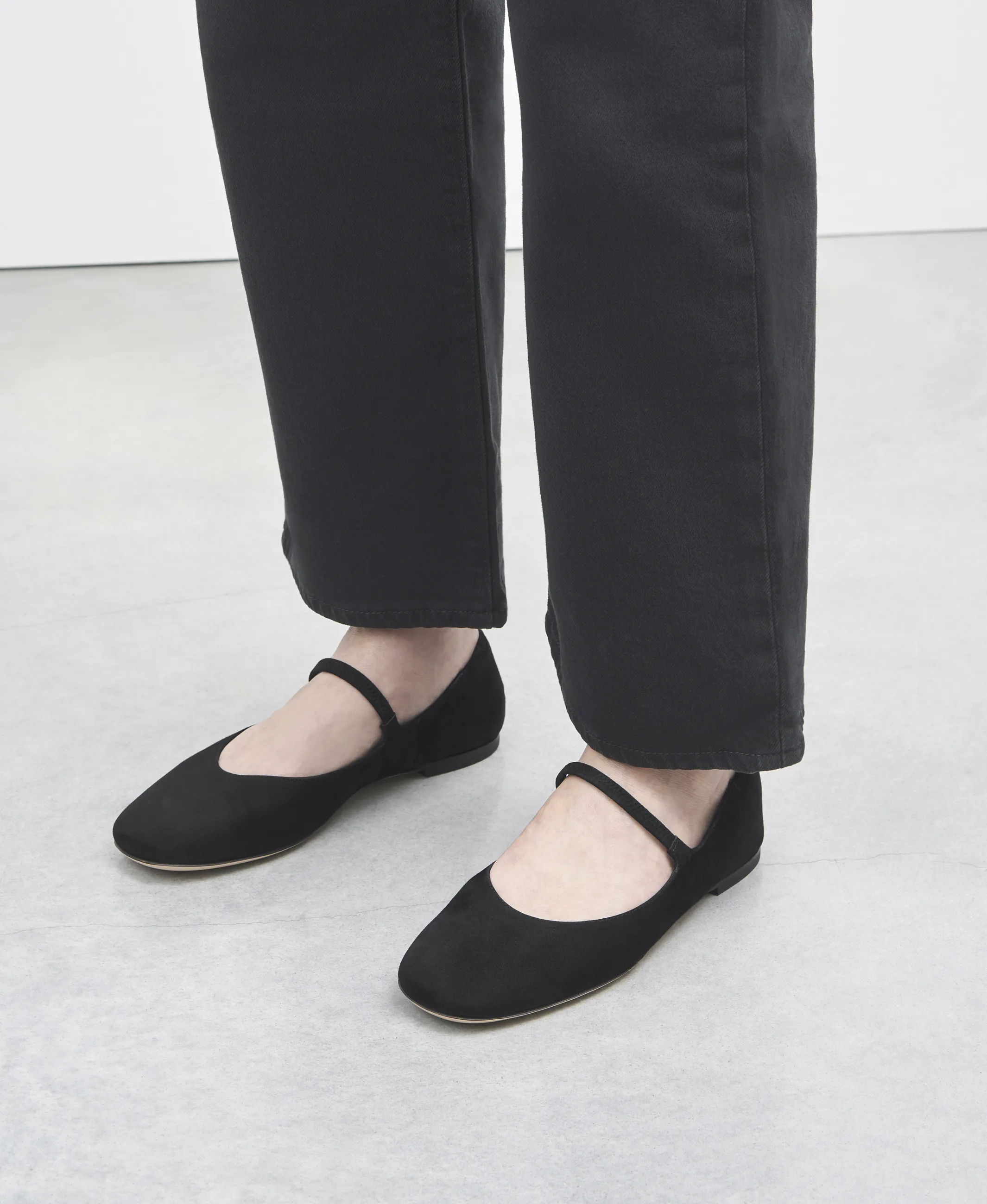 Iris Velour ballet flat