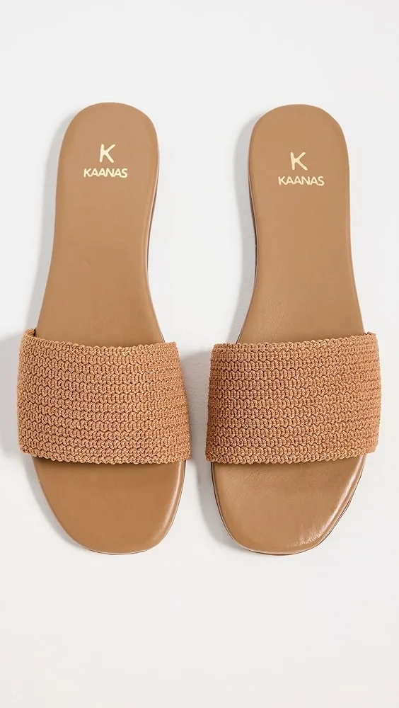 KAANAS   Mallow Textured Band Slides 