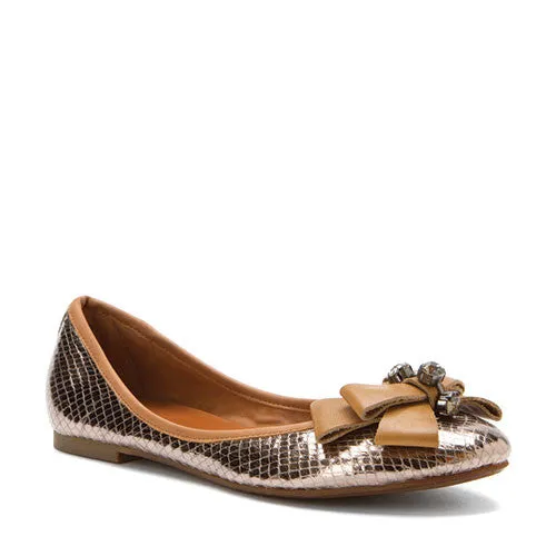 Nicole Women's Fabel Flat