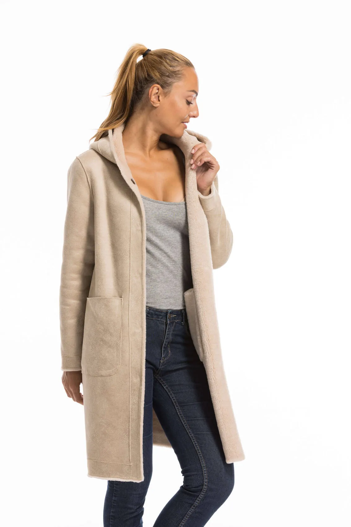 Oakwood coffee coat for women made of wool style 63747 - Google SEO friendly.