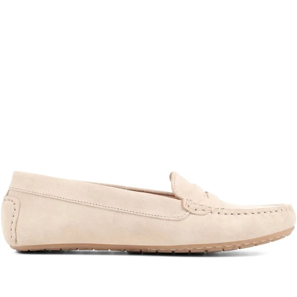 Penelopie Leather Moccasins - PENELOPIE / 322 368 can be rewritten as Fashionable Leather Moccasins by Penelopie - PENELOPIE / M