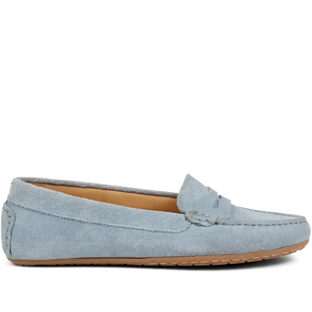 Penelopie Leather Moccasins - PENELOPIE / 322 368 can be rewritten as Fashionable Leather Moccasins by Penelopie - PENELOPIE / M