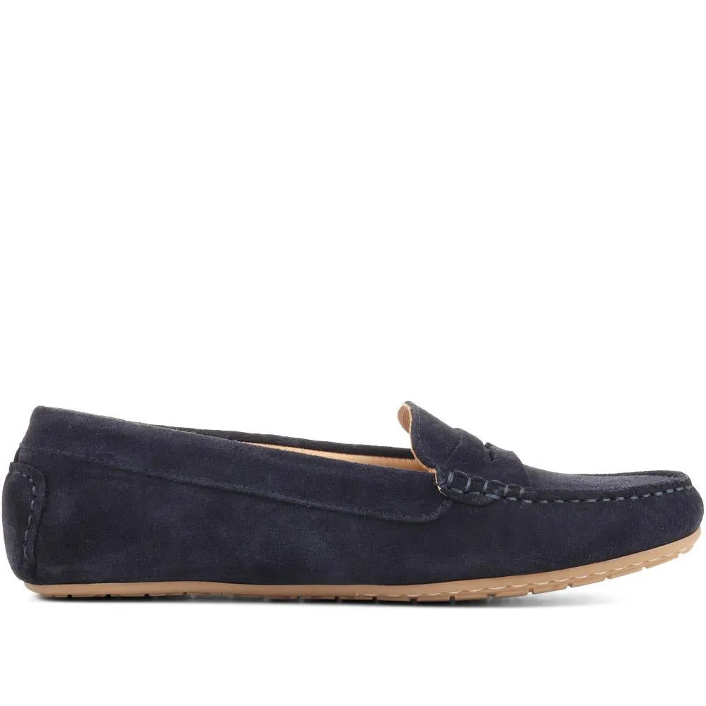 Penelopie Leather Moccasins - PENELOPIE / 322 368 can be rewritten as Fashionable Leather Moccasins by Penelopie - PENELOPIE / M