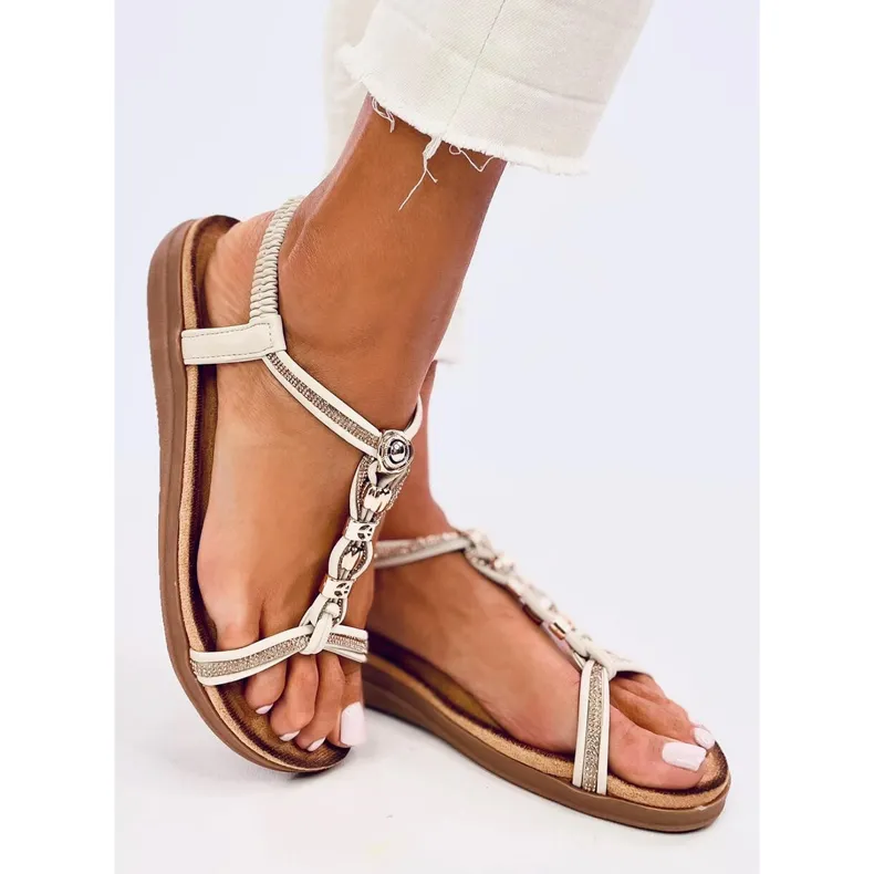 Sandals decorated with Isabey Beige zircons