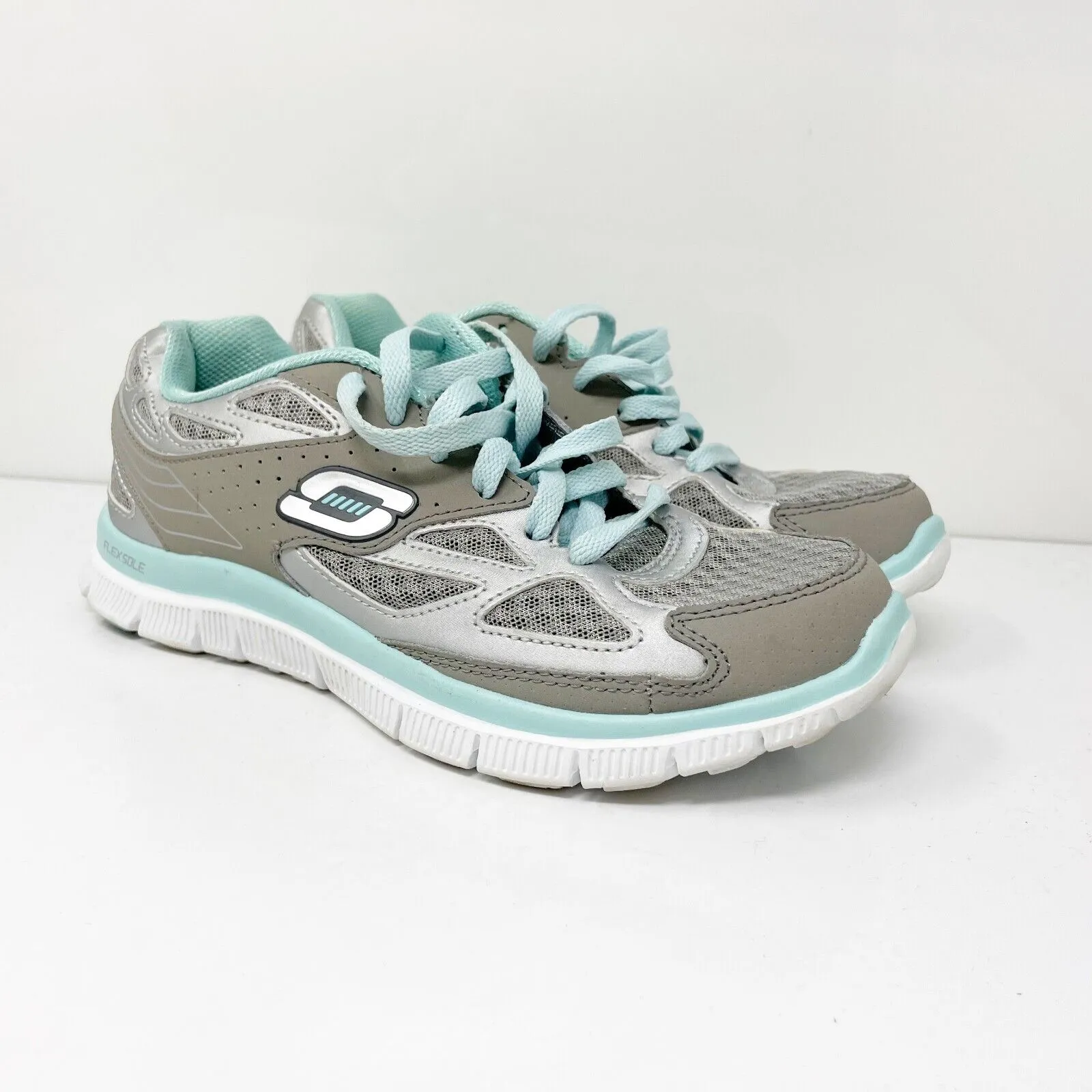 Skechers Womens Memory Foam 11726 Gray Running Shoes Sneakers Size 6.5