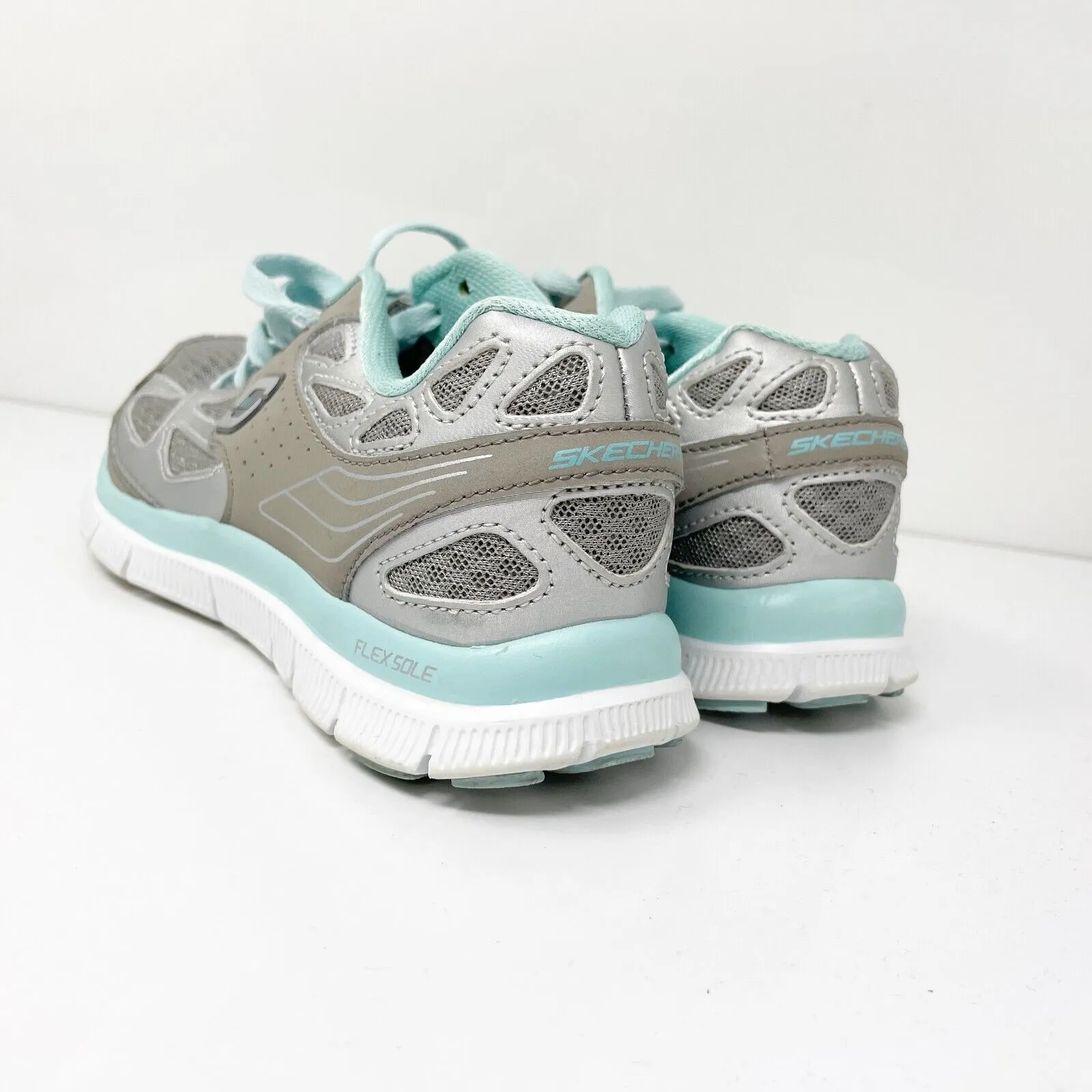 Skechers Womens Memory Foam 11726 Gray Running Shoes Sneakers Size 6.5