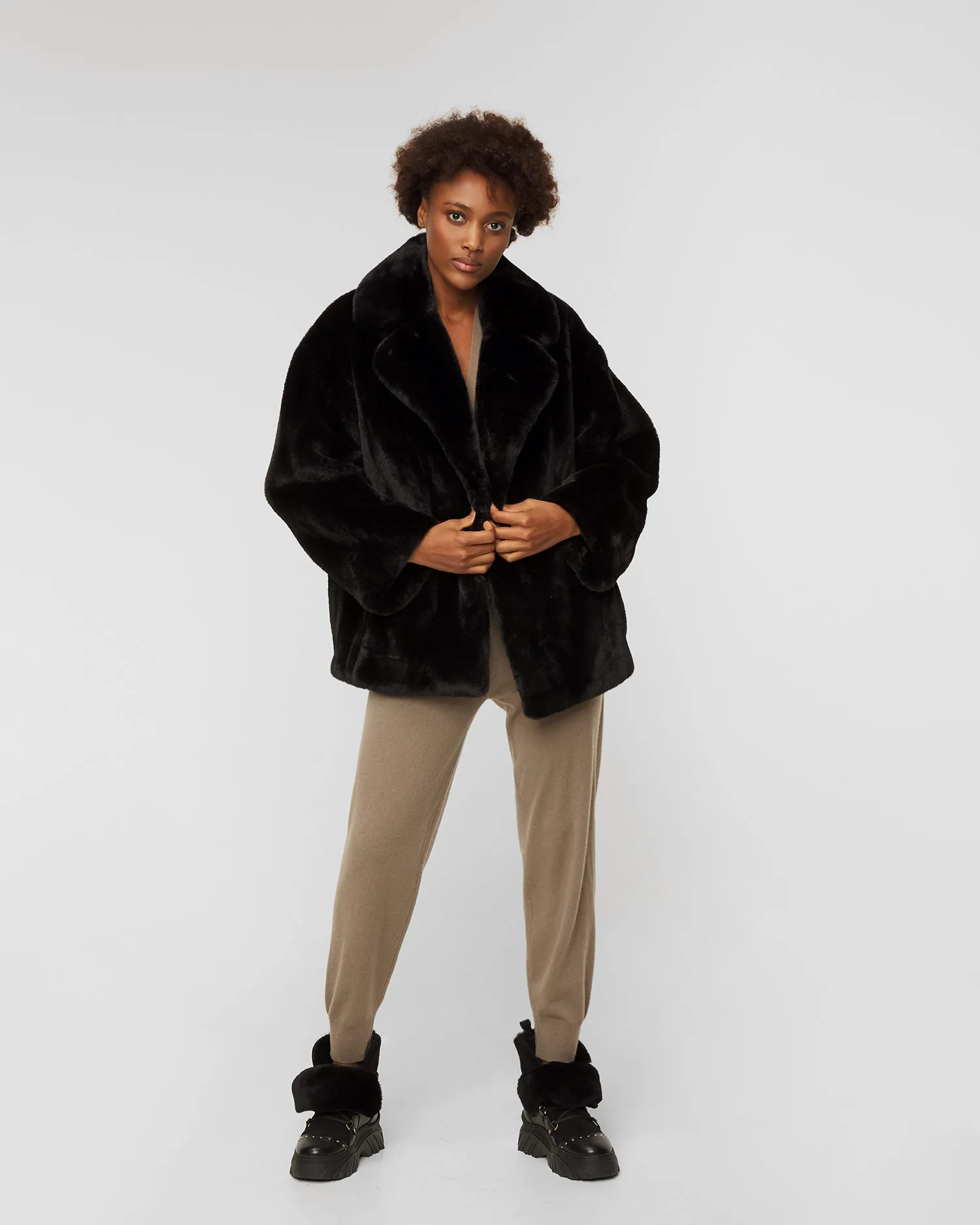 STAND STUDIO SAVANNAH fur coat 61477-black