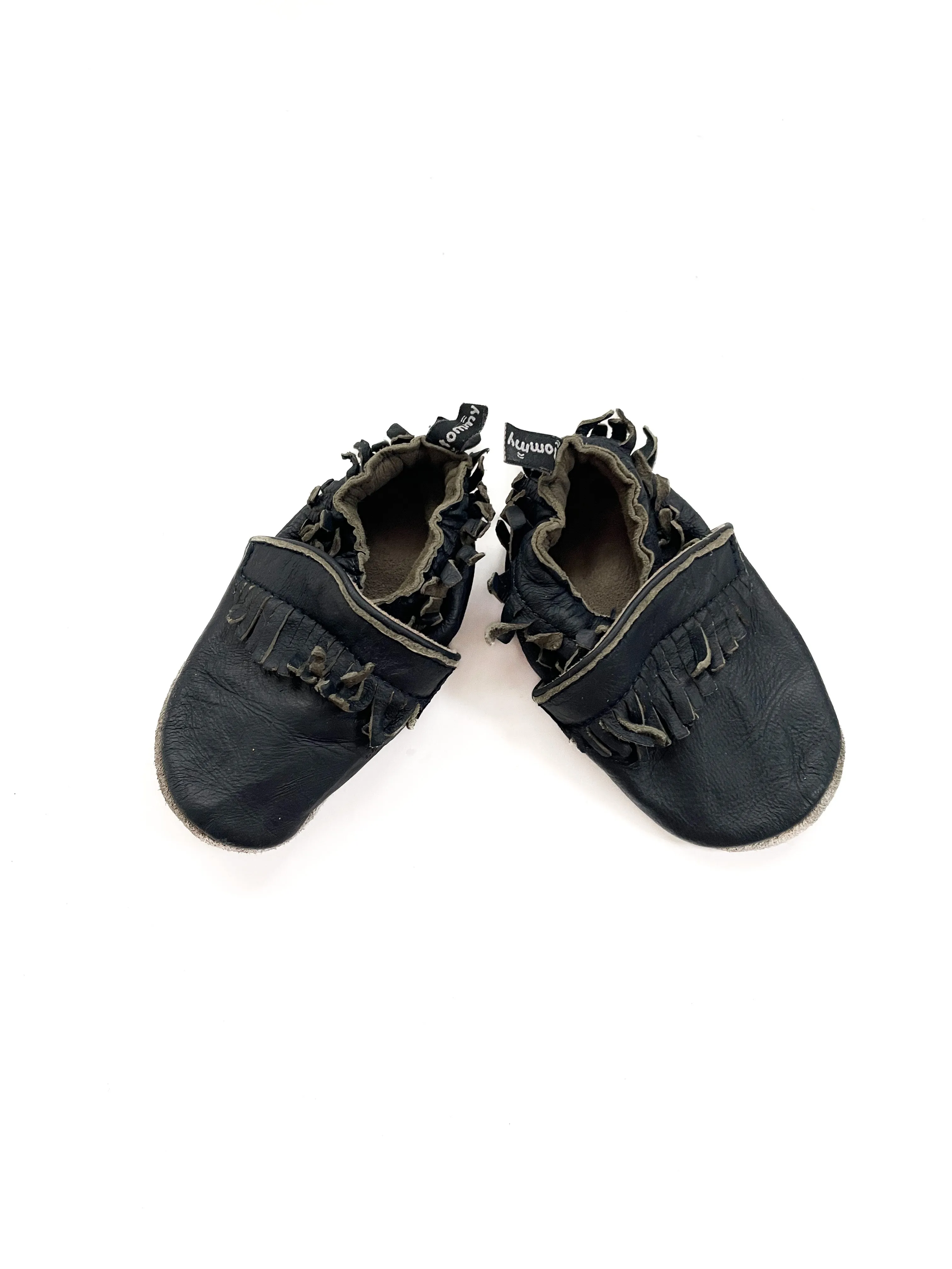 Tommy baby leather moccasins size 6-12 months - Moccs for infants