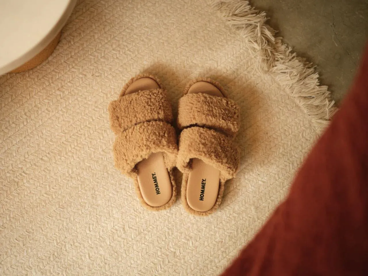 WILLOW SLIDES - TAN