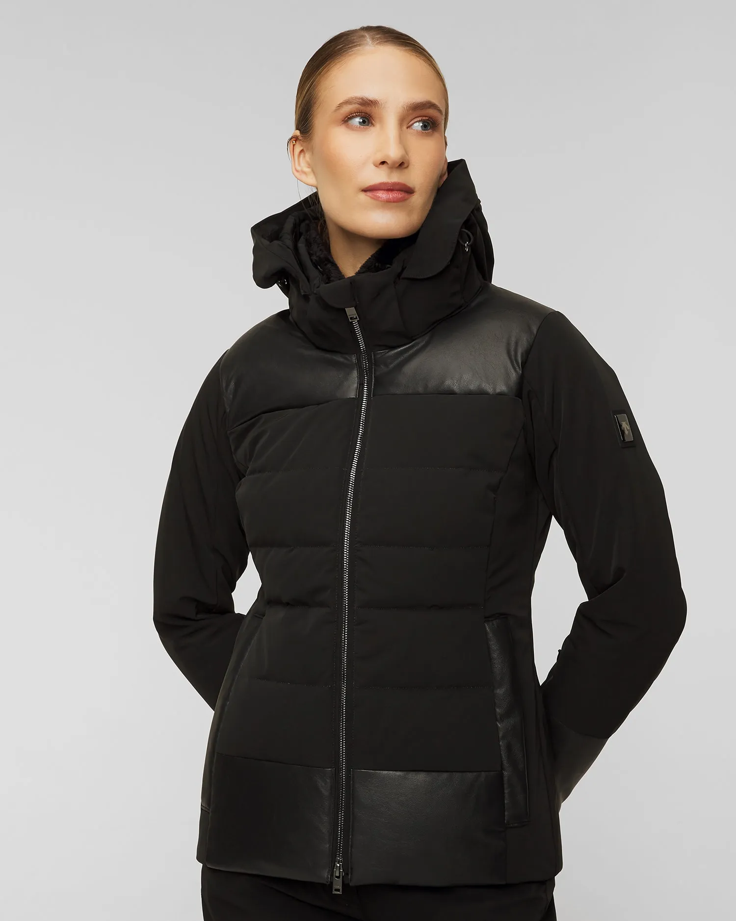 Women's ski jacket Descente Sharon DWWWGK15-blk