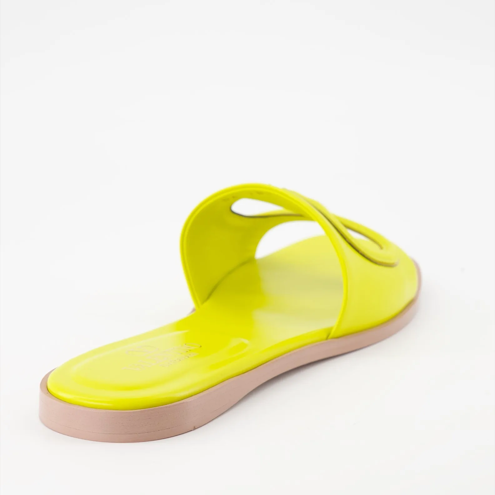 Yellow Leather VLogo Slides